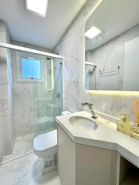 Apartamento de frente, 2 dormitórios, com terraço frente/lateral!: 18ª foto da galeria de imagens do imóvel
