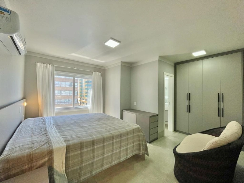 Cobertura duplex, com 4 dormitórios, 2 vagas, mobiliado, com piscina!!: 24ª foto da galeria de imagens do imóvel