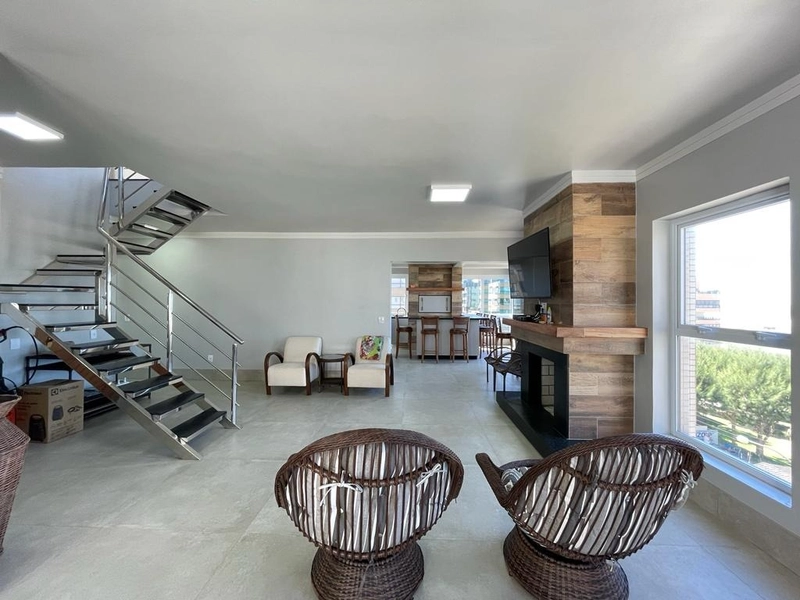 Cobertura duplex, com 4 dormitórios, 2 vagas, mobiliado, com piscina!!: 4ª foto da galeria de imagens do imóvel