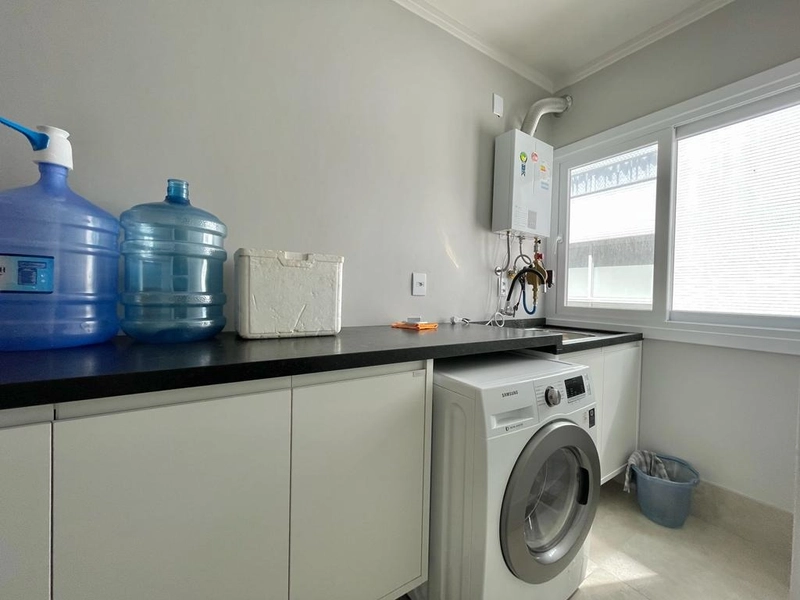 Cobertura duplex, com 4 dormitórios, 2 vagas, mobiliado, com piscina!!: 9ª foto da galeria de imagens do imóvel