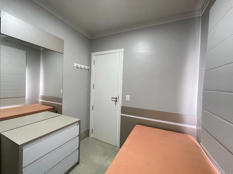 Cobertura duplex, com 4 dormitórios, 2 vagas, mobiliado, com piscina!!: 27ª foto da galeria de imagens do imóvel
