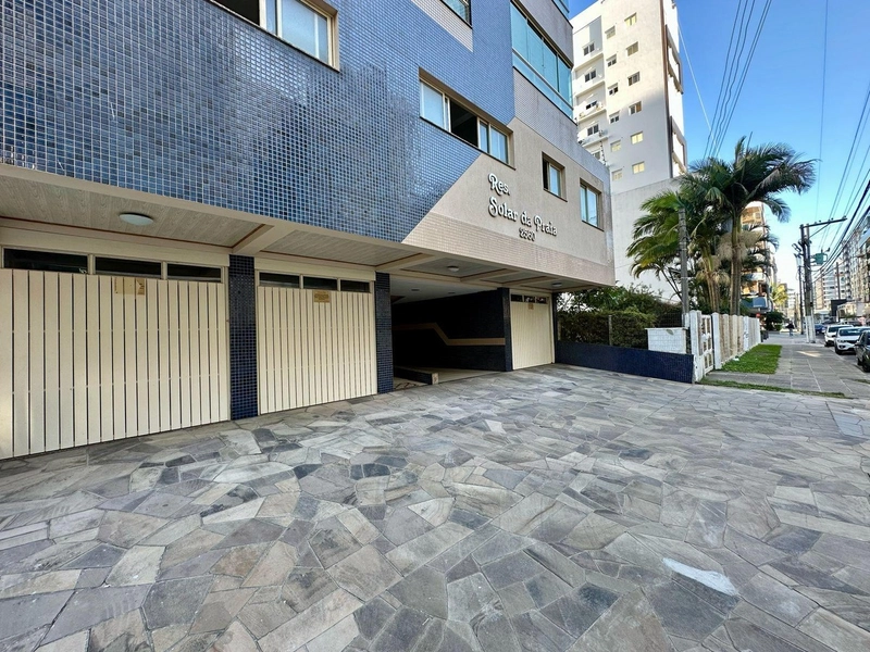 Apartamento com sacada de frente, mobiliado e decorado, no Centro!: 22ª foto da galeria de imagens do imóvel