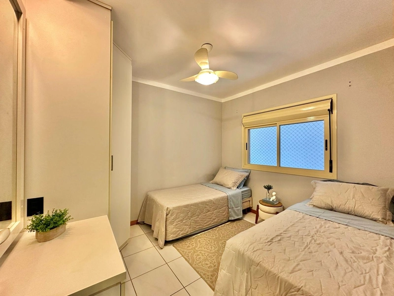 Apartamento com sacada de frente, mobiliado e decorado, no Centro!: 15ª foto da galeria de imagens do imóvel