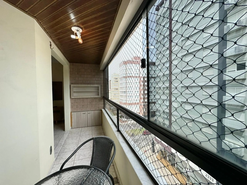 Apartamento com sacada de frente, 2 dormitórios, em Capão da Canoa!!: 5ª foto da galeria de imagens do imóvel