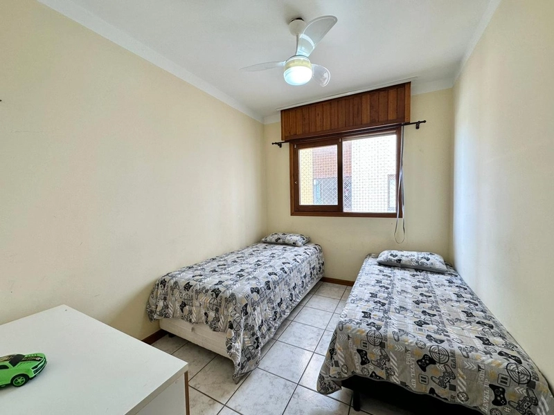 Apartamento com sacada de frente, 2 dormitórios, em Capão da Canoa!!: 13ª foto da galeria de imagens do imóvel