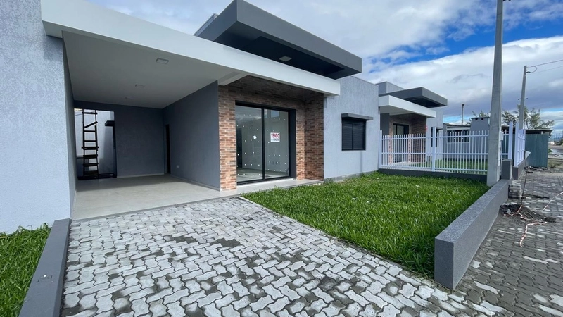Casa geminada, NOVA, pertinho da praia em Capão da Canoa!: 1ª foto da galeria de imagens do imóvel