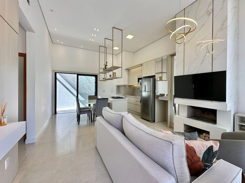Residência decorada, 2 dormitórios, apenas 2 quadras da praia!!: 4ª foto da galeria de imagens do imóvel