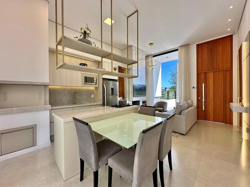 Residência decorada, 2 dormitórios, apenas 2 quadras da praia!!: 10ª foto da galeria de imagens do imóvel