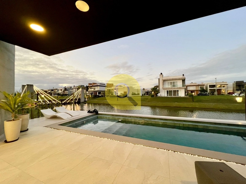 Mansão 4 suítes, beira lago, com piscina, no Capão Ilhas Resort!!: 25ª foto da galeria de imagens do imóvel