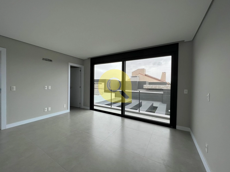 Residência 4 suítes, no Centro de Xangri-Lá, perto da praia!: 28ª foto da galeria de imagens do imóvel