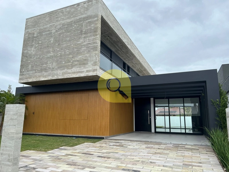 Residência 4 suítes, no Centro de Xangri-Lá, perto da praia!: 2ª foto da galeria de imagens do imóvel