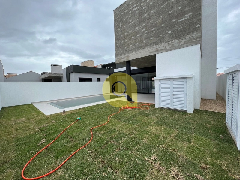 Residência 4 suítes, no Centro de Xangri-Lá, perto da praia!: 14ª foto da galeria de imagens do imóvel