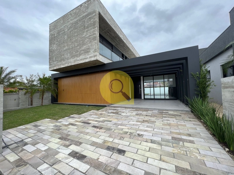 Residência 4 suítes, no Centro de Xangri-Lá, perto da praia!: 1ª foto da galeria de imagens do imóvel