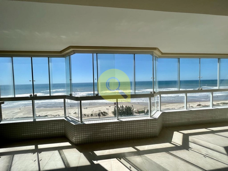Apartamento 1 suíte com box, sacada de frente, com vista para o mar!!: 1ª foto da galeria de imagens do imóvel