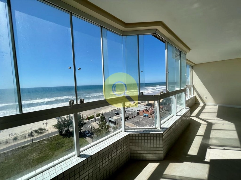 Apartamento 1 suíte com box, sacada de frente, com vista para o mar!!: 2ª foto da galeria de imagens do imóvel