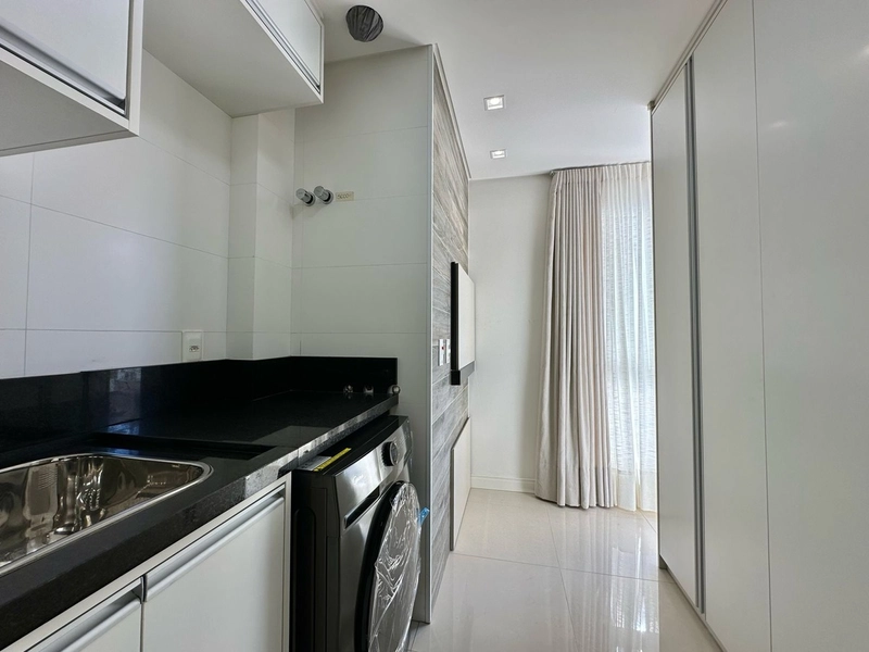 Apartamento de frente, decorado, próximo ao mercado Nacional e a praia: 13ª foto da galeria de imagens do imóvel