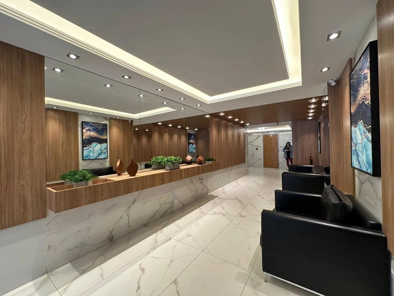 Apartamento com ampla sacada de frente, apenas 1 quadra da praia!: 25ª foto da galeria de imagens do imóvel