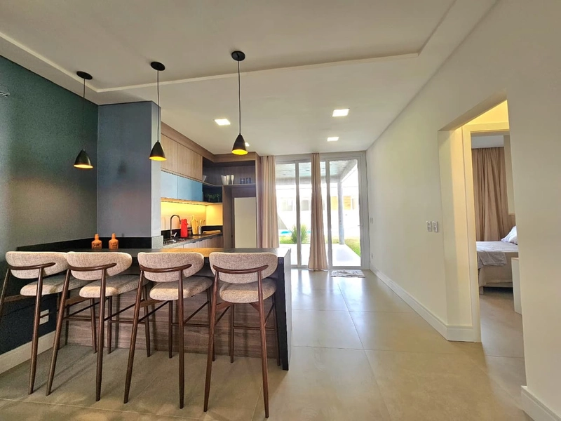 Sobrado novo, 4 suítes, à beira mar, em Capão da Canoa!: 8ª foto da galeria de imagens do imóvel