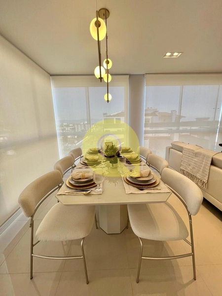 Luxuoso apartamento, novo, decorado, com vista para o mar, Centro!: 3ª foto da galeria de imagens do imóvel