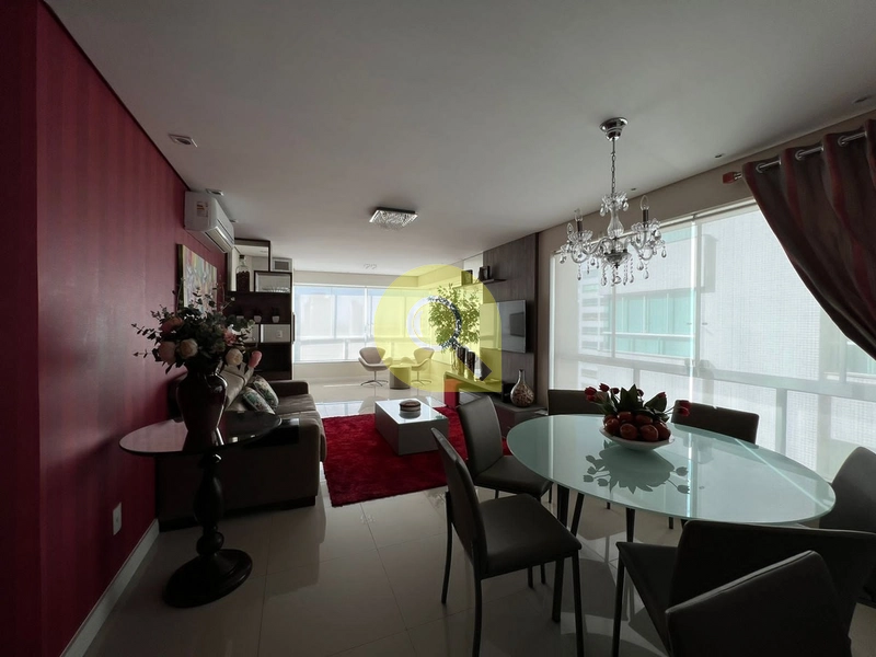 Apartamento decorado, de frente para linda Praça, edifício de luxo!: 7ª foto da galeria de imagens do imóvel