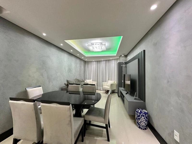 Apartamento decorado, em edifício de luxo, perto da praia!: 3ª foto da galeria de imagens do imóvel