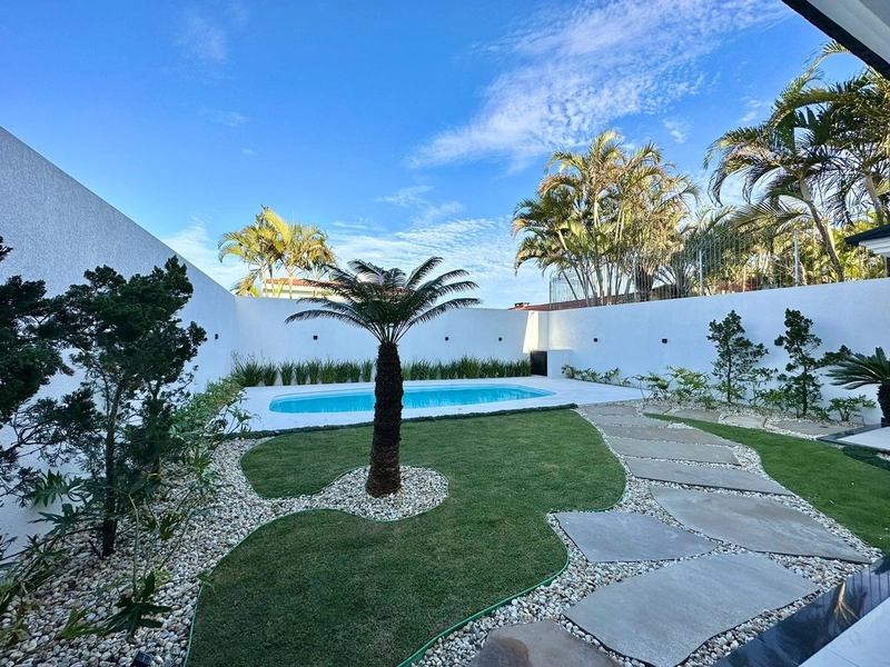 Mansão Neoclássica 5 suítes, com piscina, em Atlântida!!: 3ª foto da galeria de imagens do imóvel