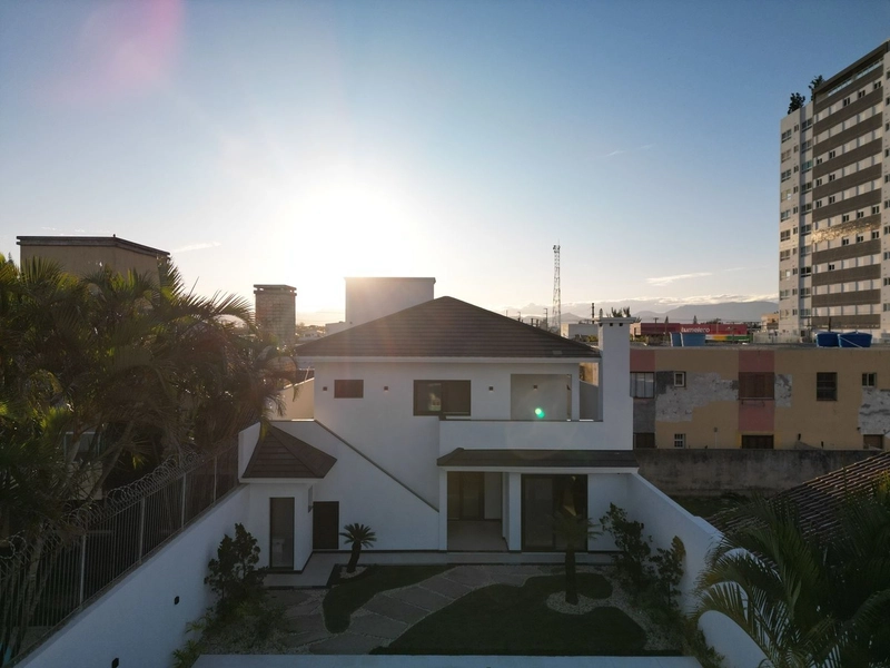 Mansão Neoclássica 5 suítes, com piscina, em Atlântida!!: 57ª foto da galeria de imagens do imóvel