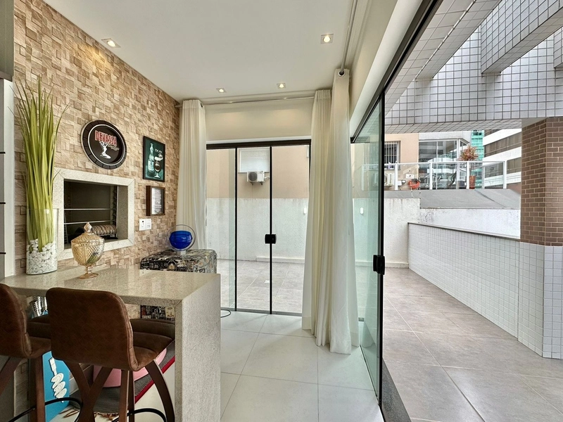 Apartamento 3 suítes, com 2 vagas, terraço de frente, perto da praia!: 6ª foto da galeria de imagens do imóvel