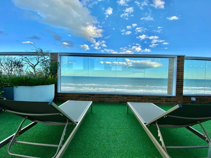 Apartamento de frente, 2 dormitórios, com box, decorado, Zona Nova!: 17ª foto da galeria de imagens do imóvel