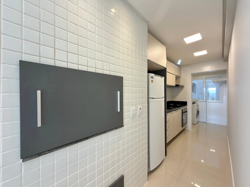 Apartamento de frente, 2 dormitórios, com box, decorado, Zona Nova!: 5ª foto da galeria de imagens do imóvel