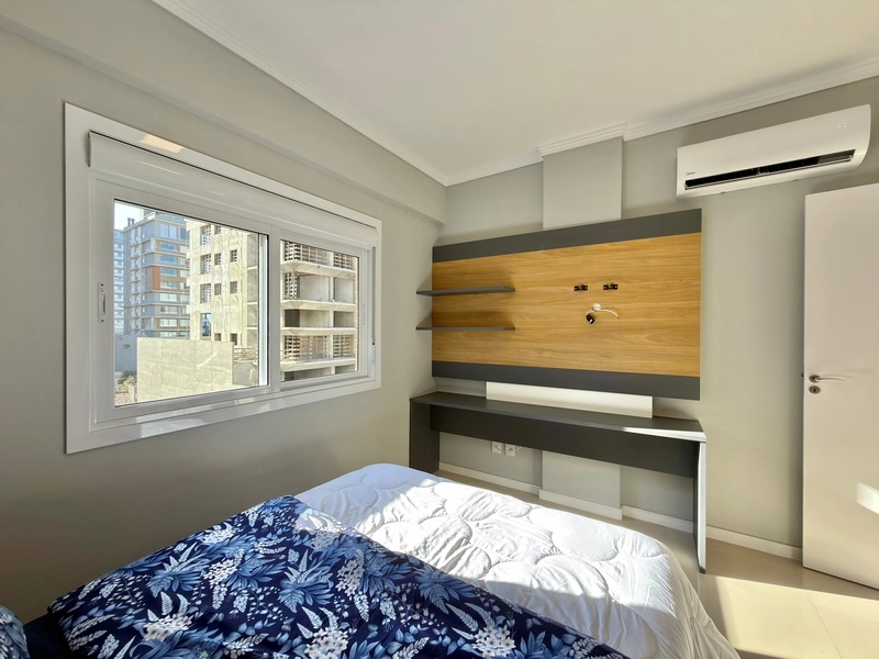 Apartamento de frente, 2 dormitórios, com box, decorado, Zona Nova!: 11ª foto da galeria de imagens do imóvel