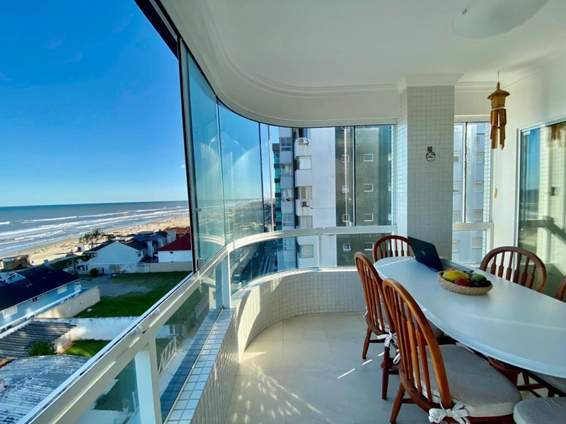 Apartamento à beira mar, 3 dormitórios com sacada, na Zona Nova!: 3ª foto da galeria de imagens do imóvel
