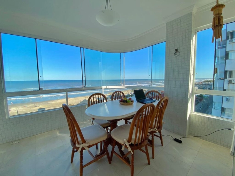 Apartamento à beira mar, 3 dormitórios com sacada, na Zona Nova!: 1ª foto da galeria de imagens do imóvel