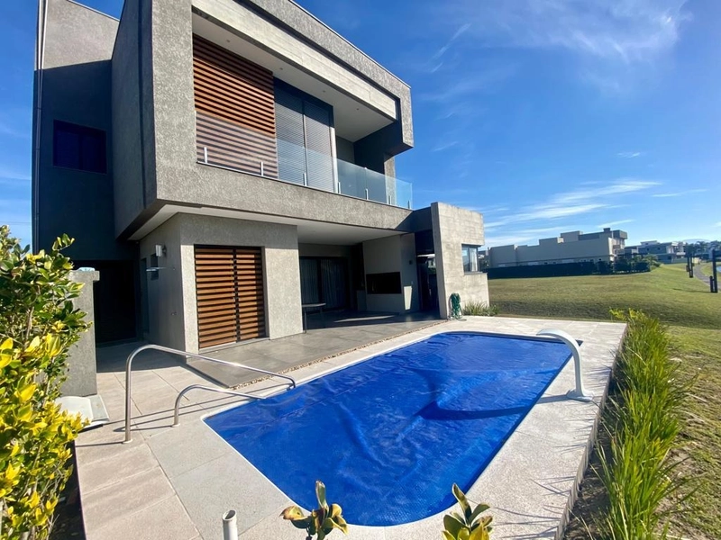 Residência 5 suítes, beira lago, com piscina, no Capão Ilhas Resort!: 3ª foto da galeria de imagens do imóvel
