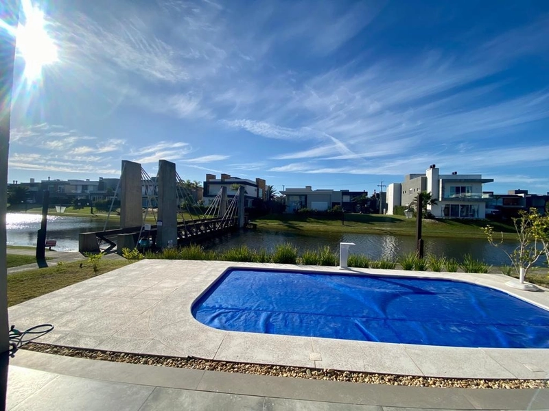 Residência 5 suítes, beira lago, com piscina, no Capão Ilhas Resort!: 4ª foto da galeria de imagens do imóvel