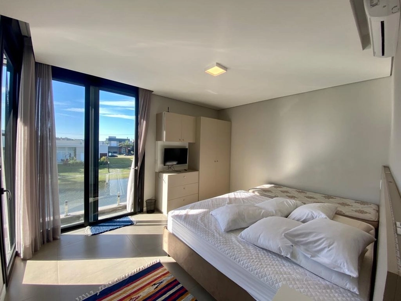 Residência 5 suítes, beira lago, com piscina, no Capão Ilhas Resort!: 18ª foto da galeria de imagens do imóvel