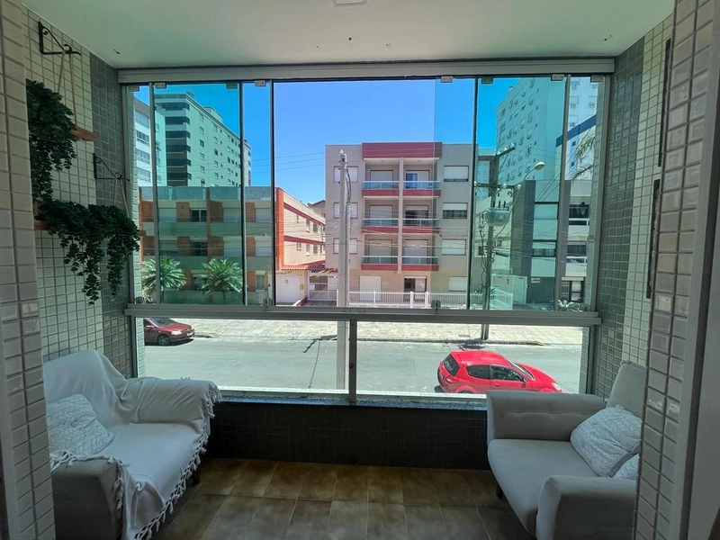 Apartamento 2 dormitórios, de frente, com terraço coberto, no Centro!: 3ª foto da galeria de imagens do imóvel