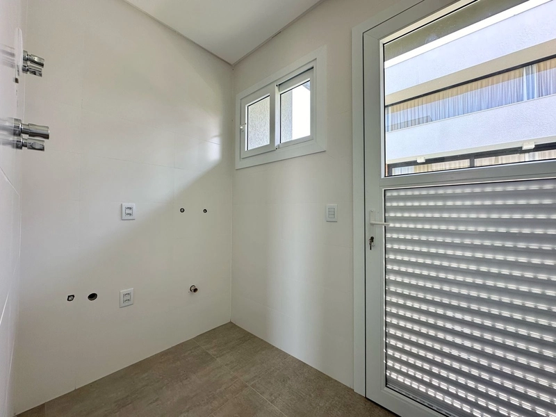 Casa plana, 4 suítes, nova, no Condomínio Dubai, em Capão da Canoa!: 11ª foto da galeria de imagens do imóvel