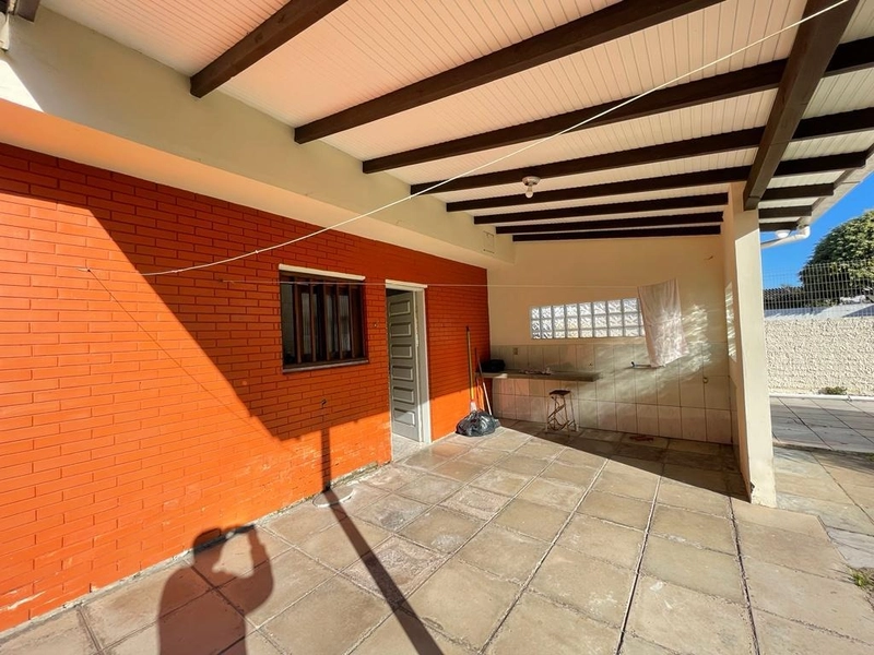 Casa plana, com amplo terreno, na Zona Nova, em Capão da Canoa!: 7ª foto da galeria de imagens do imóvel