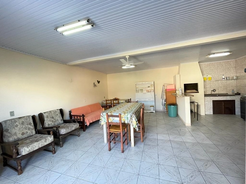 Casa plana, com amplo terreno, na Zona Nova, em Capão da Canoa!: 15ª foto da galeria de imagens do imóvel