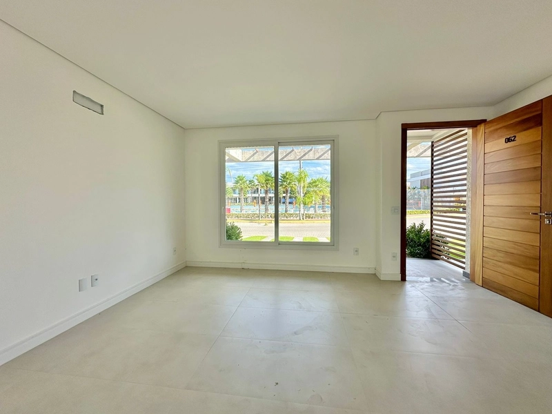 Casa no Murano: 4 dormitórios, nova, com vista para à prainha!: 2ª foto da galeria de imagens do imóvel