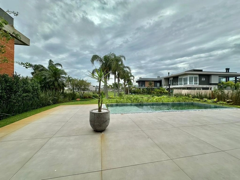 Residência nova, 5 suítes, com piscina, no Condomínio Capão Ilhas!!: 20ª foto da galeria de imagens do imóvel