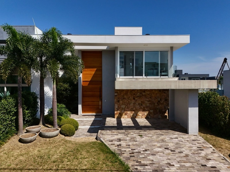 Residência 3 suítes, mobiliada e decorada, com piscina, no Capão Ilhas: 1ª foto da galeria de imagens do imóvel