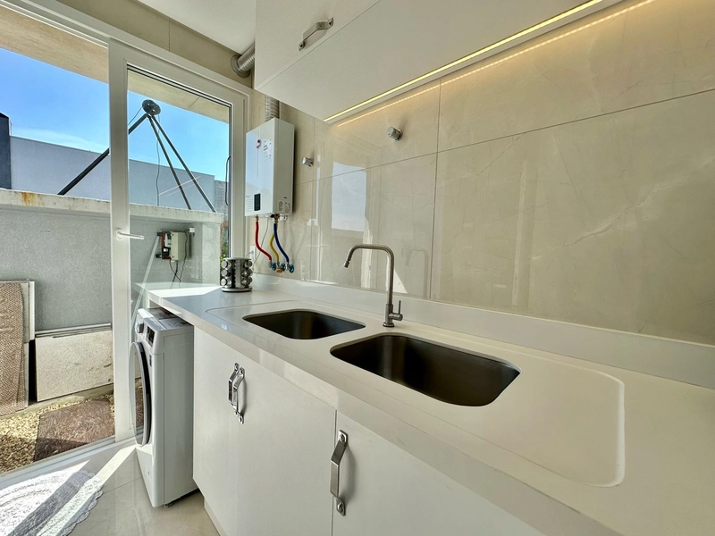 Residência 3 suítes, mobiliada e decorada, com piscina, no Capão Ilhas: 13ª foto da galeria de imagens do imóvel