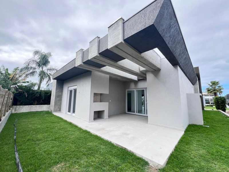 Casa plana, 4 suítes, nova, no Condomínio DUBAI!: 2ª foto da galeria de imagens do imóvel