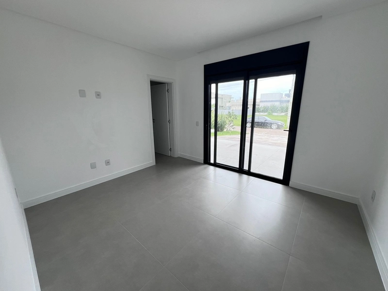Casa plana, 4 suítes, nova, no Condomínio DUBAI!: 11ª foto da galeria de imagens do imóvel