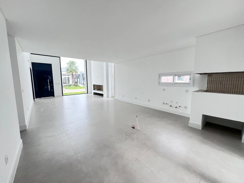 Casa plana, 4 suítes, nova, no Condomínio DUBAI!: 3ª foto da galeria de imagens do imóvel