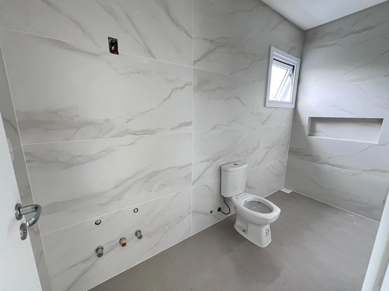 Casa plana, 4 suítes, nova, no Condomínio DUBAI!: 10ª foto da galeria de imagens do imóvel