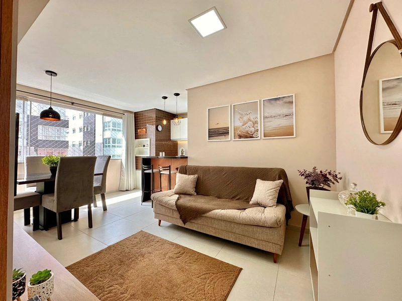 Apartamento 1 dormitório com box - DE FRENTE - perto da praia!: 2ª foto da galeria de imagens do imóvel