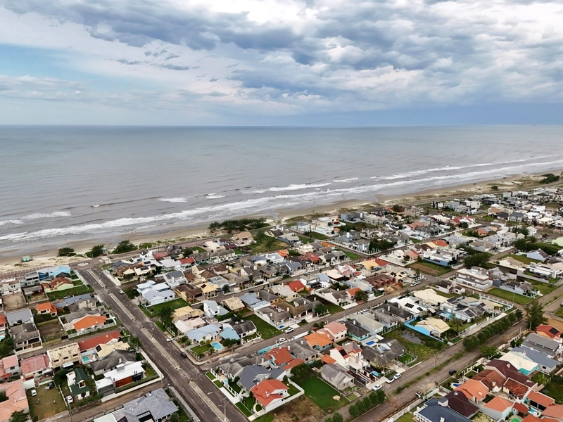 Casa 4 suítes, mobiliado, próximo da praia, em Atlântida Sul!: 27ª foto da galeria de imagens do imóvel